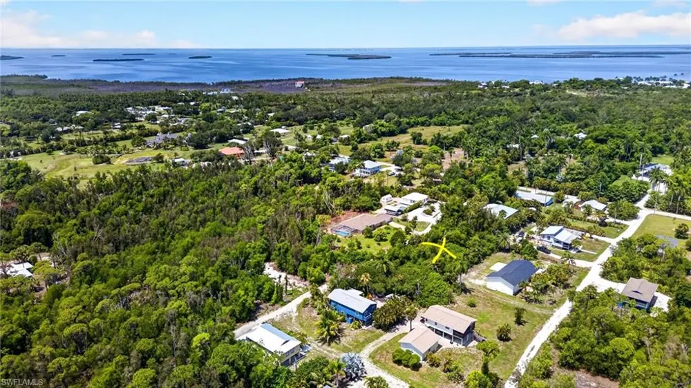 7190 Guava Avenue Bokeelia, FL 33922
