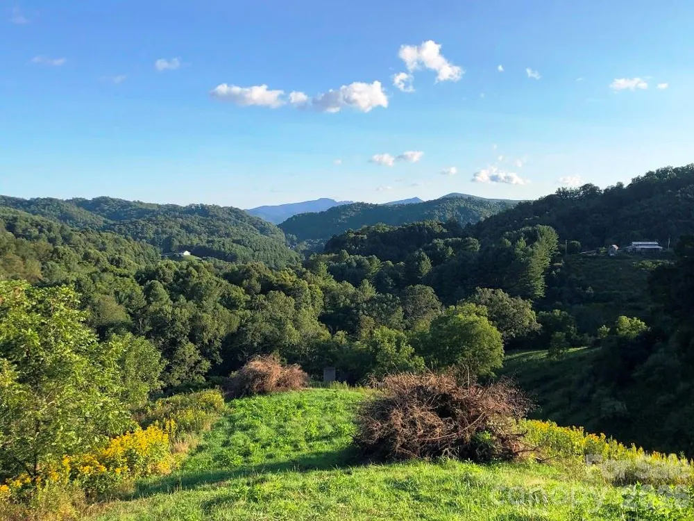 866 Georges Gap Road Vilas, NC 28692