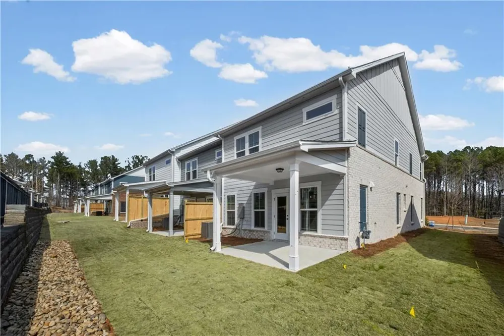 5669 Tillman Way Powder Springs, GA 30127