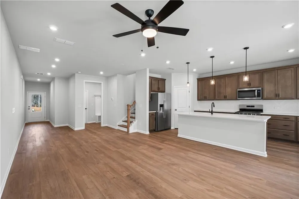 5669 Tillman Way Powder Springs, GA 30127