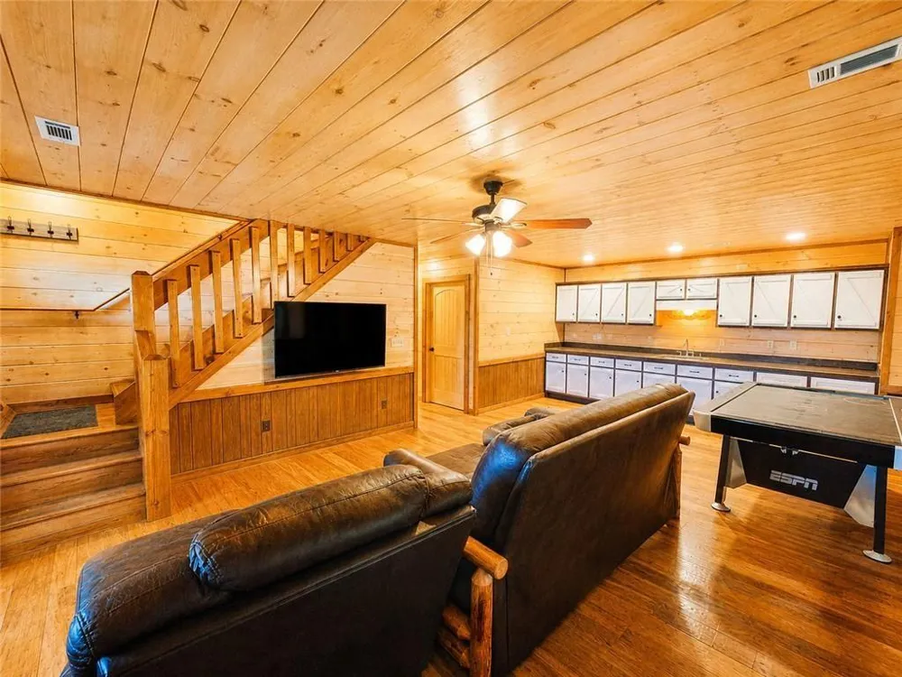 240 Spirits Knob Morganton, GA 30560