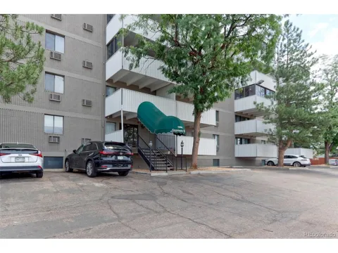 10650 E Tennessee Avenue #104