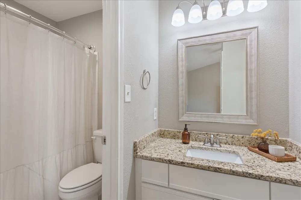 600 Bagby Avenue #5C Waco, TX 76706