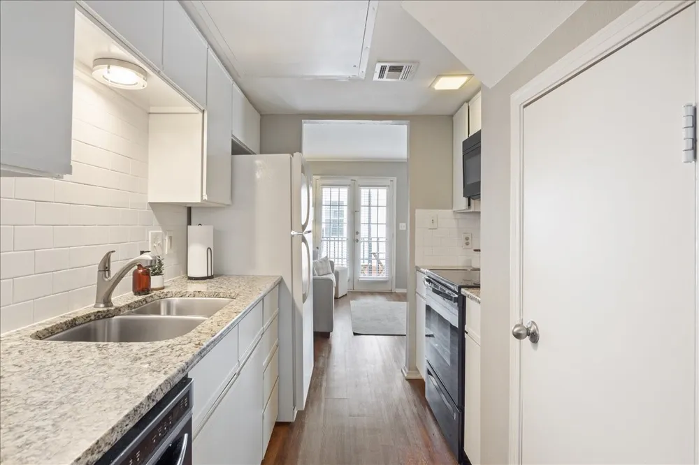 600 Bagby Avenue #5C Waco, TX 76706