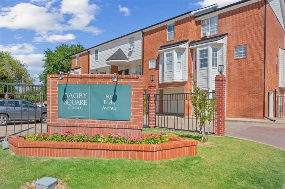 600 Bagby Avenue #5C Waco, TX 76706