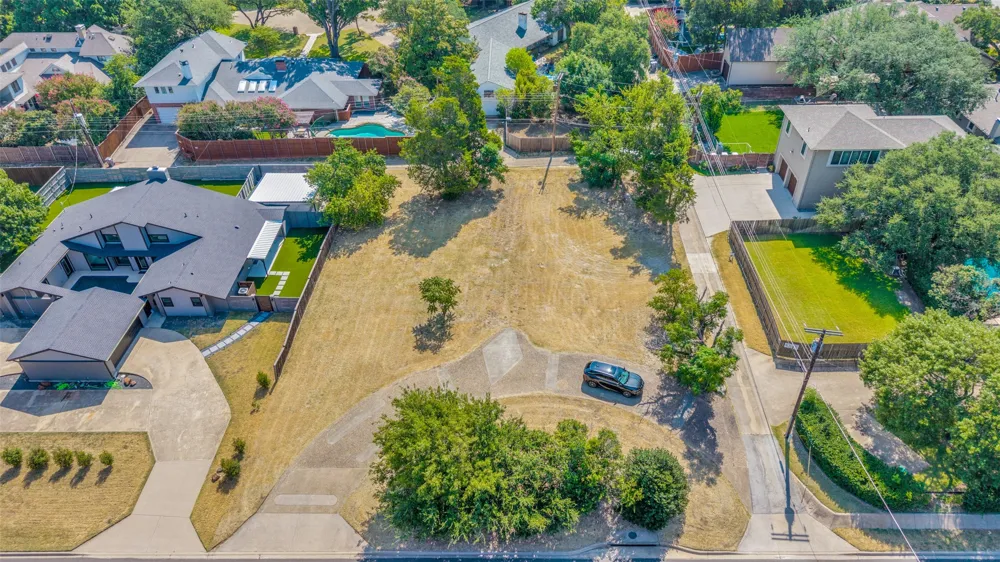 11430 Midway Road Dallas, TX 75229