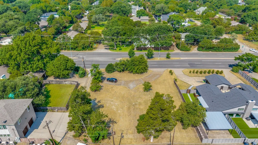 11430 Midway Road Dallas, TX 75229