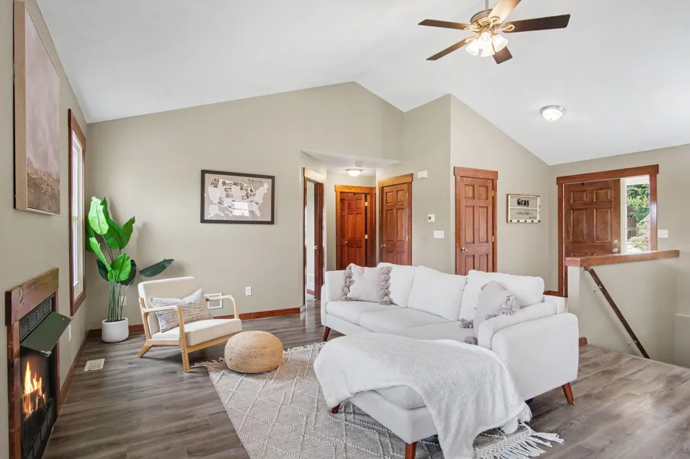 3476 Lindsey Lane Zeeland, MI 49464