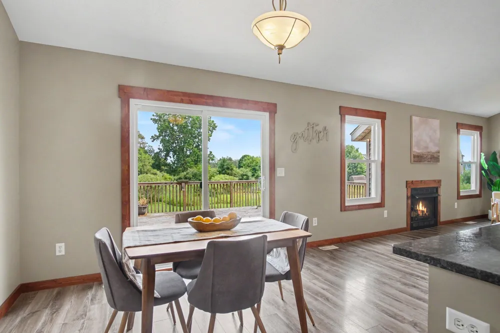3476 Lindsey Lane Zeeland, MI 49464
