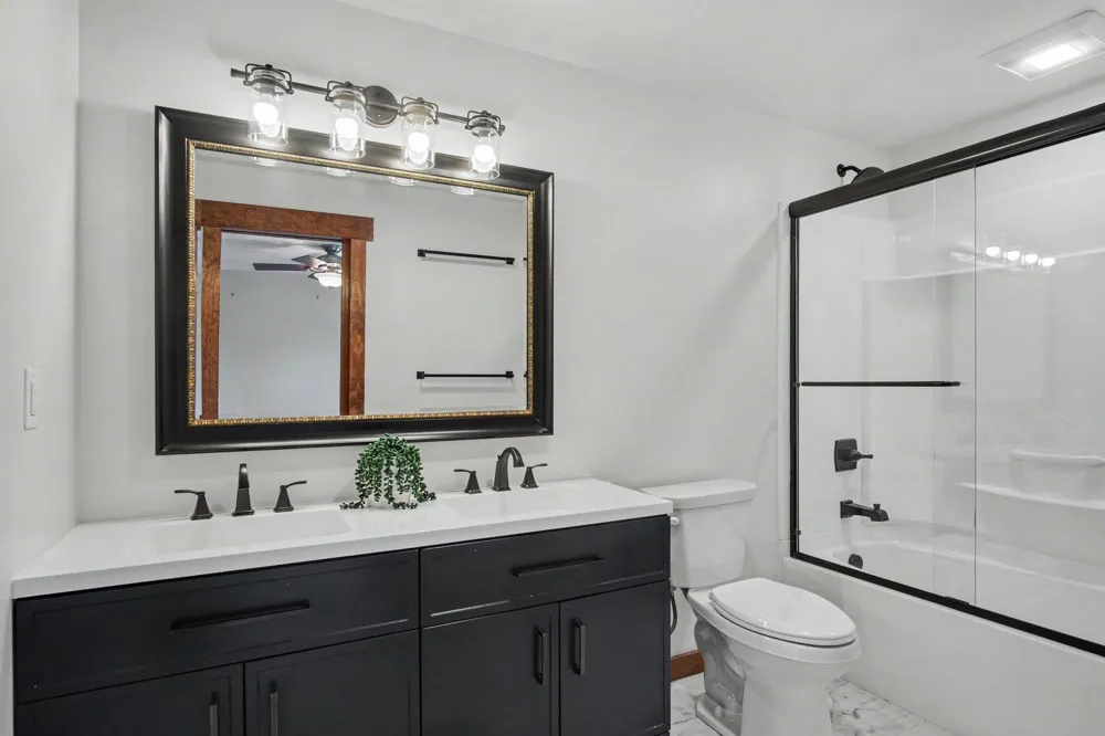 3476 Lindsey Lane Zeeland, MI 49464