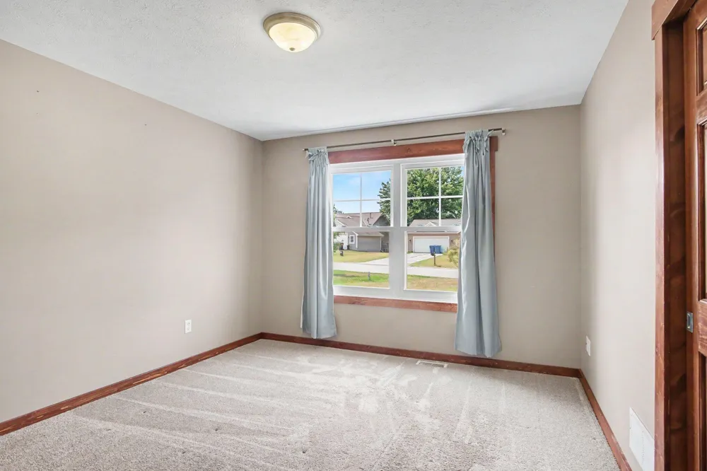 3476 Lindsey Lane Zeeland, MI 49464