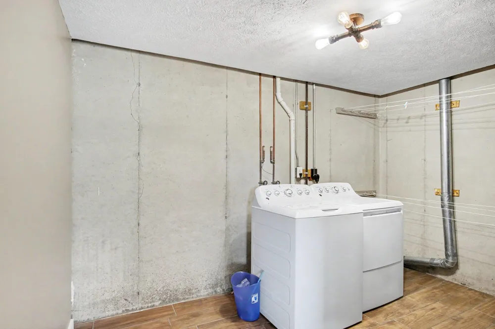 3476 Lindsey Lane Zeeland, MI 49464