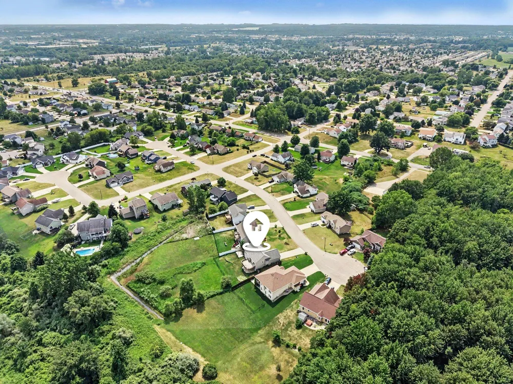 3476 Lindsey Lane Zeeland, MI 49464