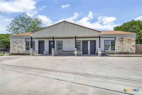 504 S 1st Street