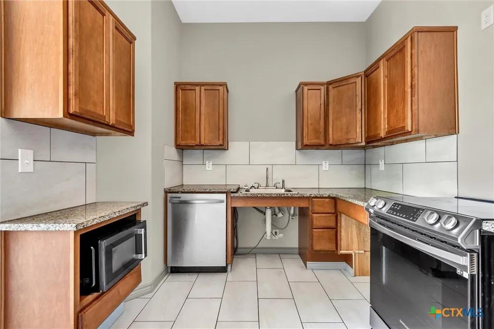 504 S 1st Street Copperas Cove, TX 76522