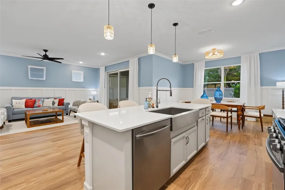319 SHORE CRAB WAY Apollo Beach, FL 33572