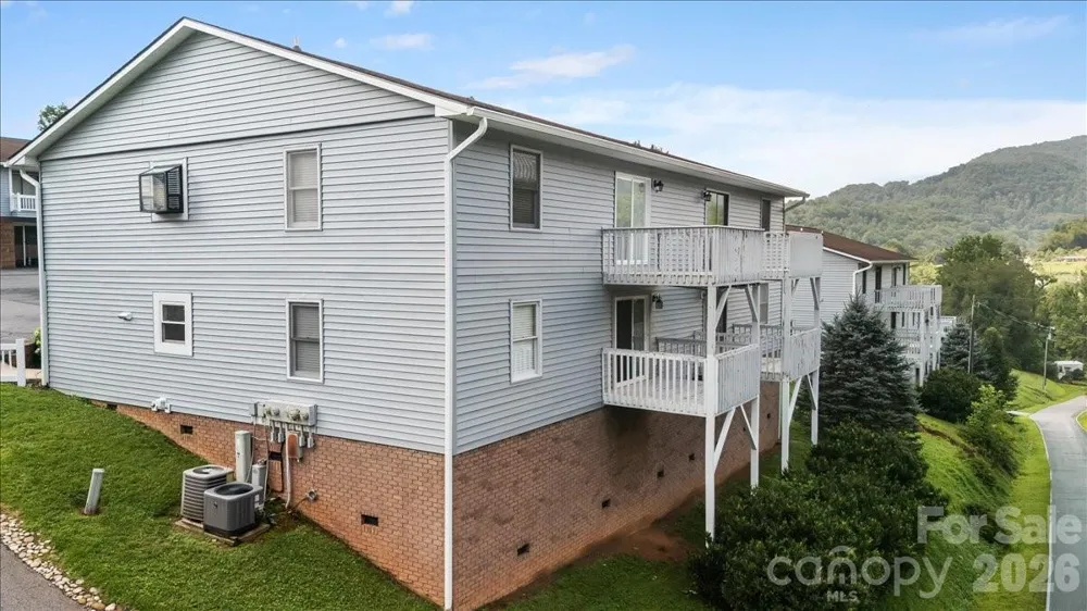 75 Nazarene Way #2 Waynesville, NC 28785