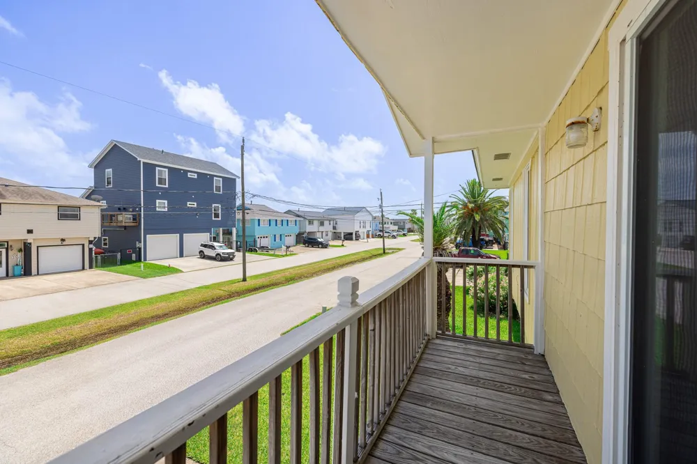 321 Ling Street Hitchcock, TX 77563