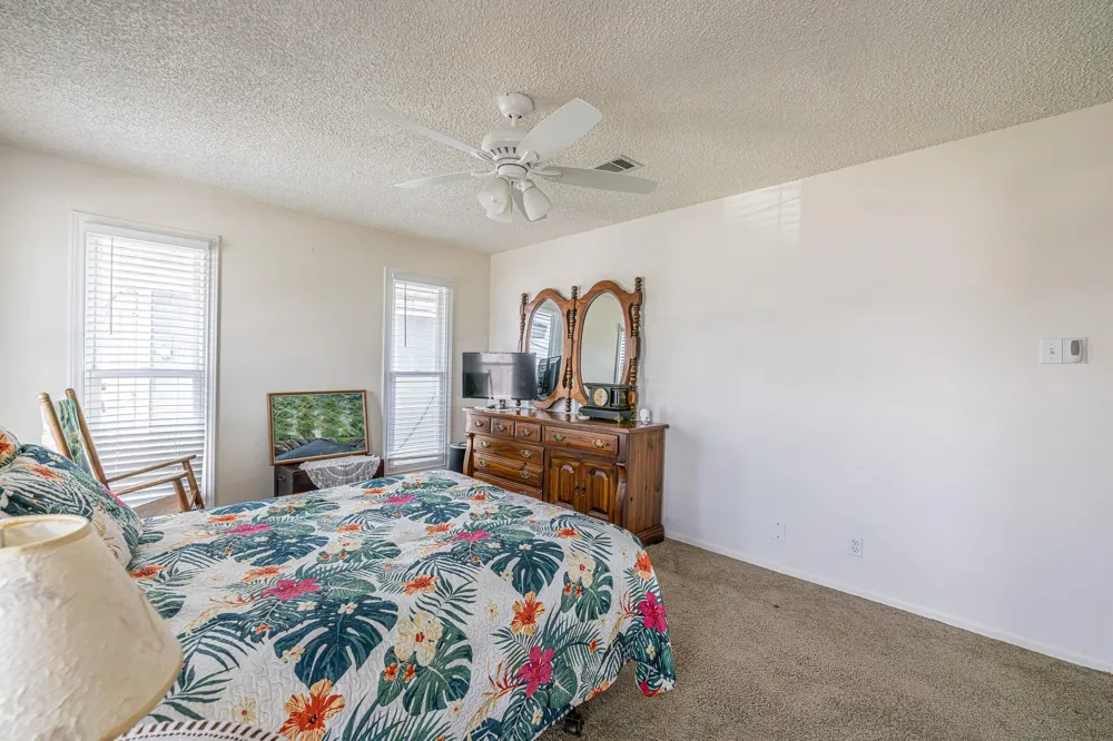 321 Ling Street Hitchcock, TX 77563