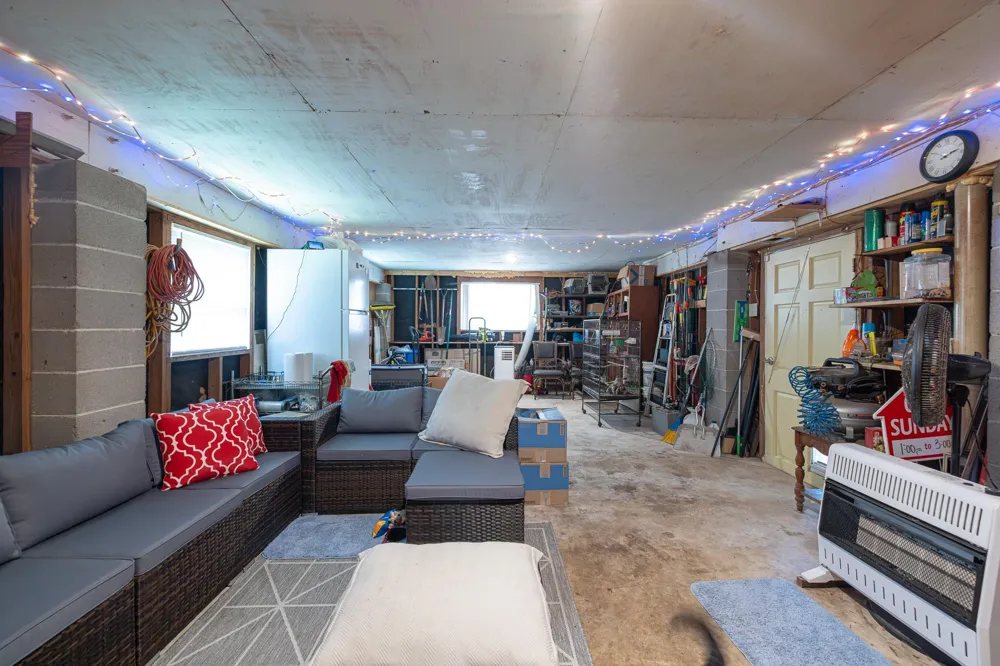 321 Ling Street Hitchcock, TX 77563