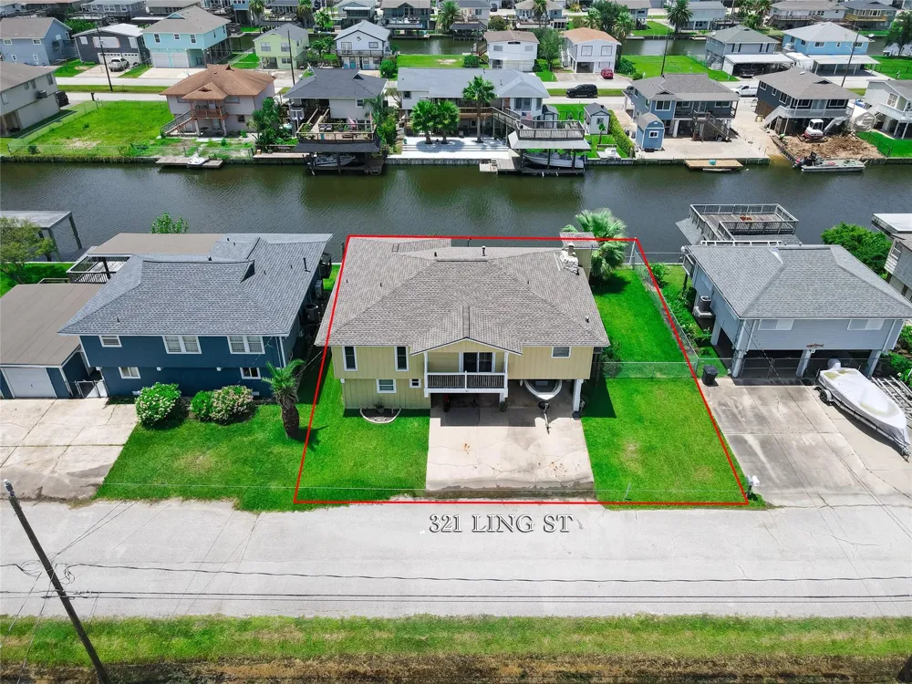 321 Ling Street Hitchcock, TX 77563