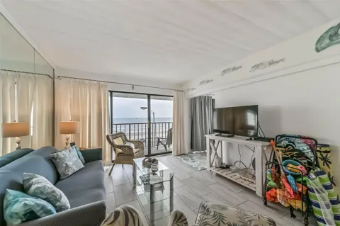7310 Seawall Boulevard #404