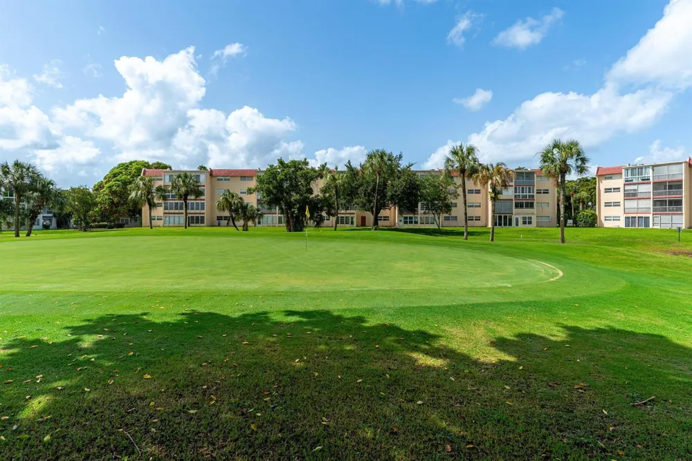 1010 COUNTRY CLUB DRIVE #108 Margate, FL 33063