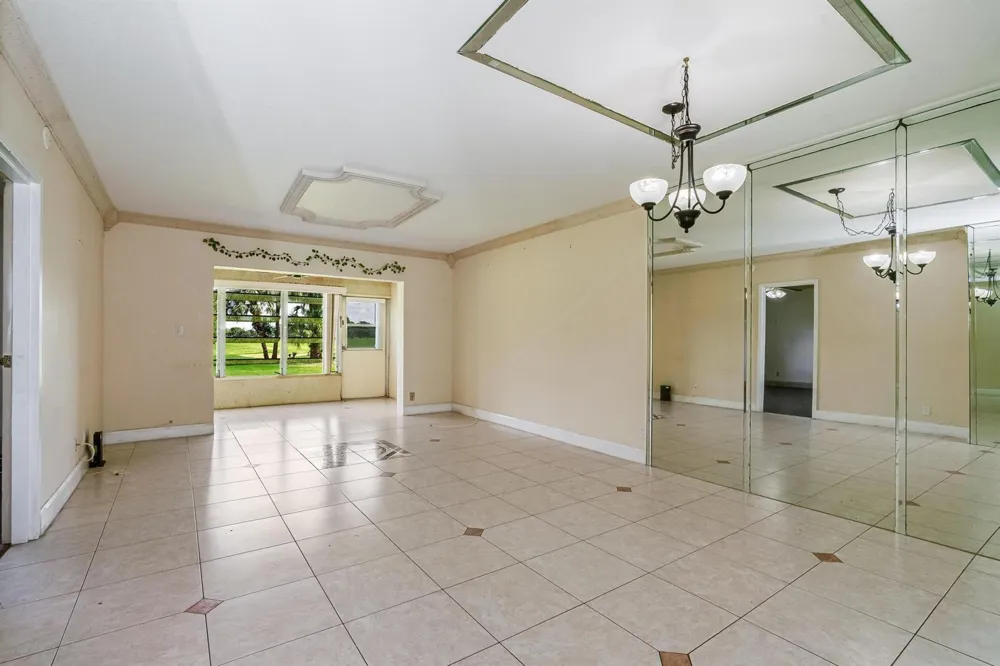 1010 COUNTRY CLUB DRIVE #108 Margate, FL 33063