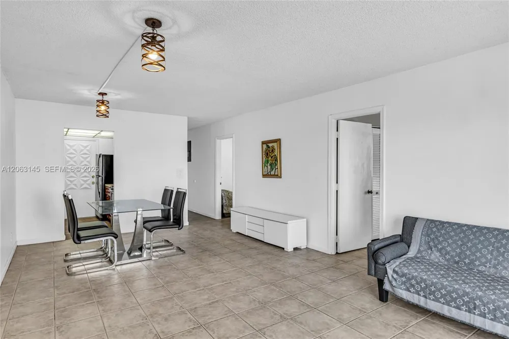 200 S Birch Rd #1015 Fort Lauderdale, FL 33316
