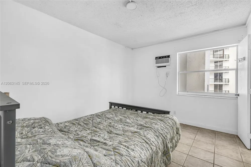 200 S Birch Rd #1015 Fort Lauderdale, FL 33316