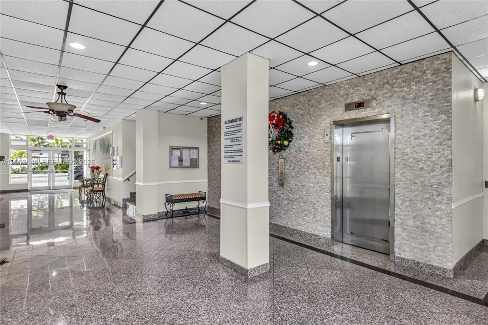 200 S Birch Rd #1015 Fort Lauderdale, FL 33316