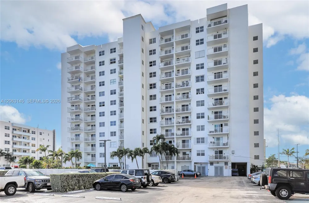 200 S Birch Rd #1015 Fort Lauderdale, FL 33316
