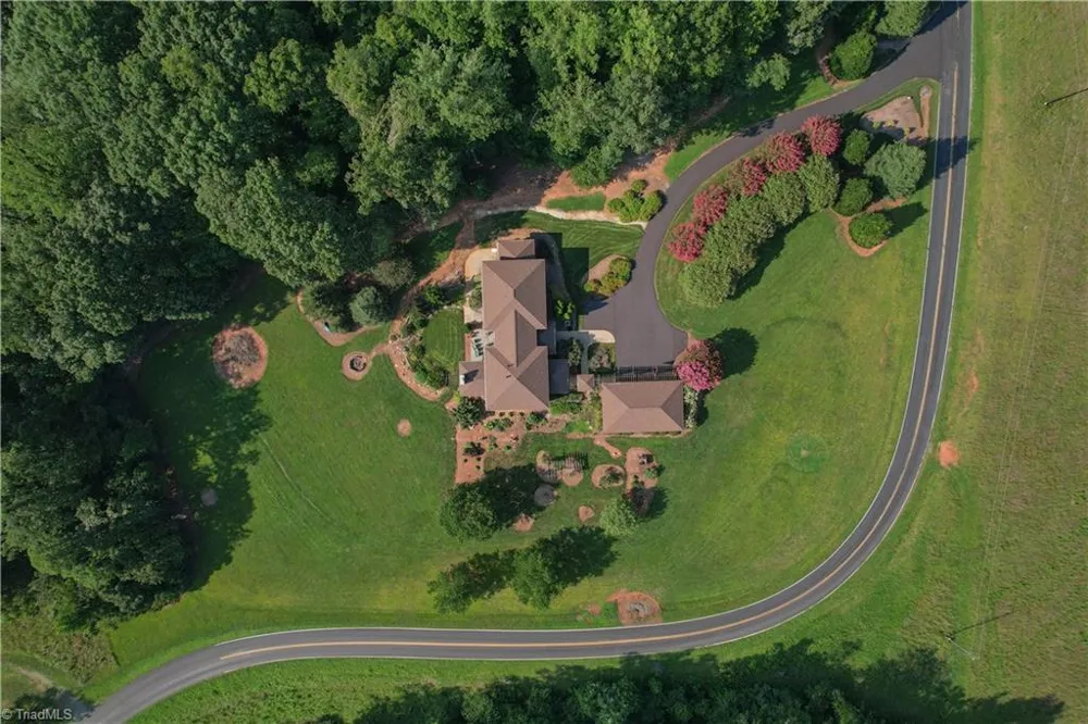 4680 River Bluff Farms Road Tobaccoville, NC 27050