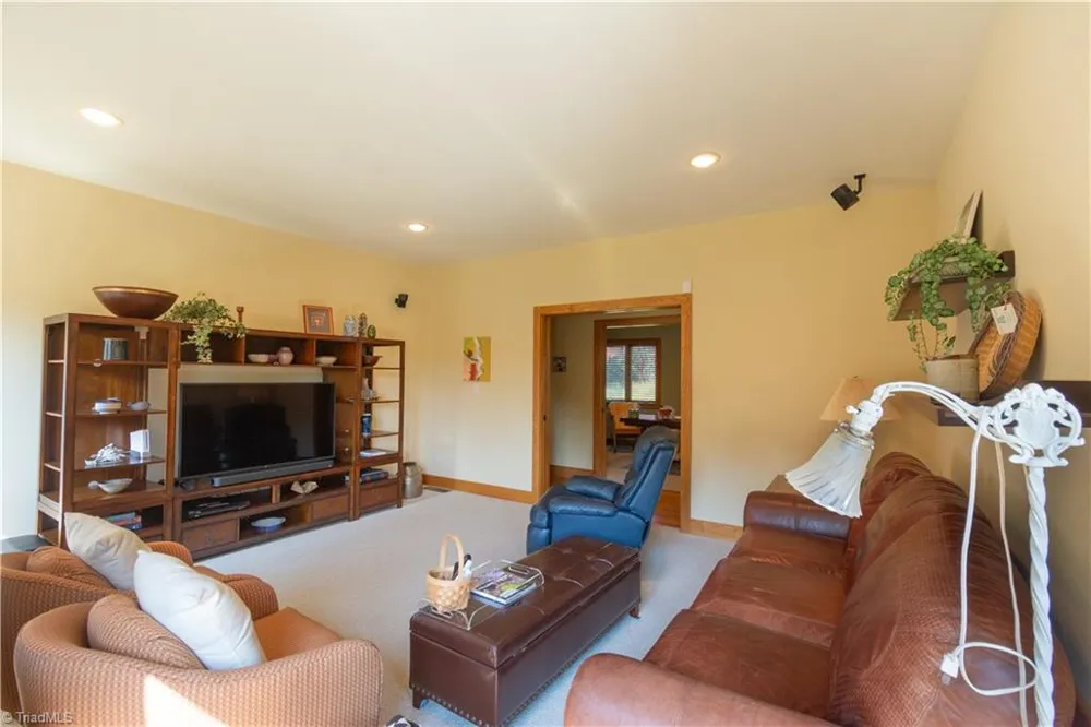 4680 River Bluff Farms Road Tobaccoville, NC 27050