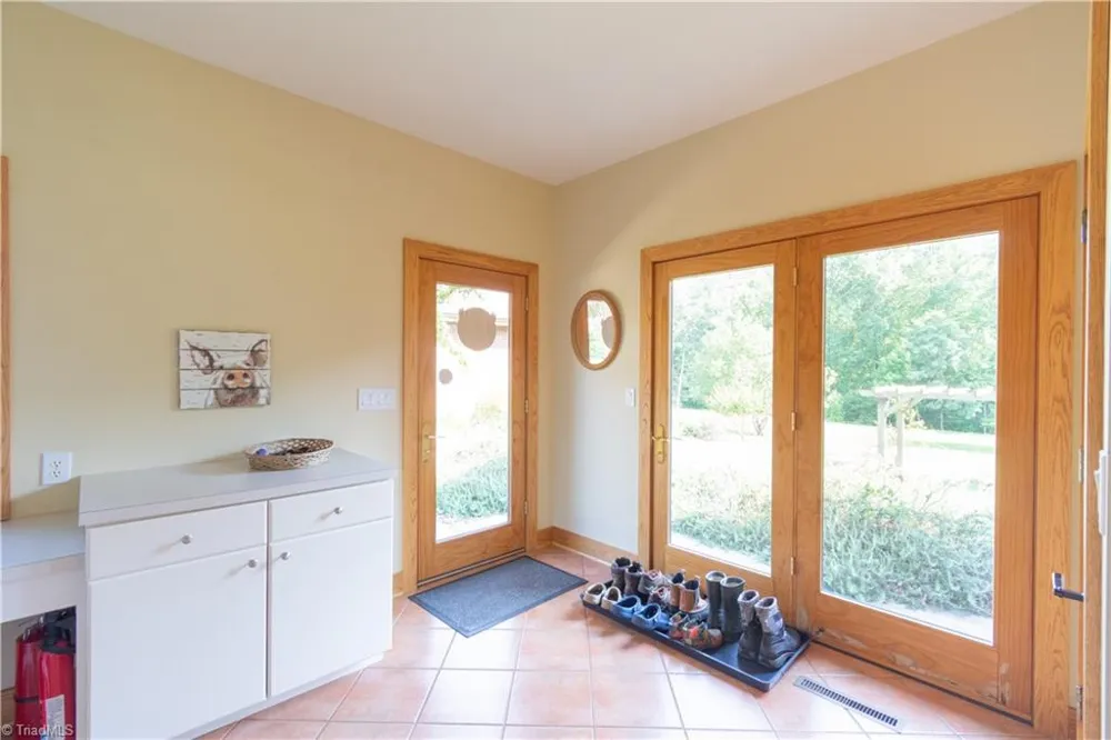 4680 River Bluff Farms Road Tobaccoville, NC 27050