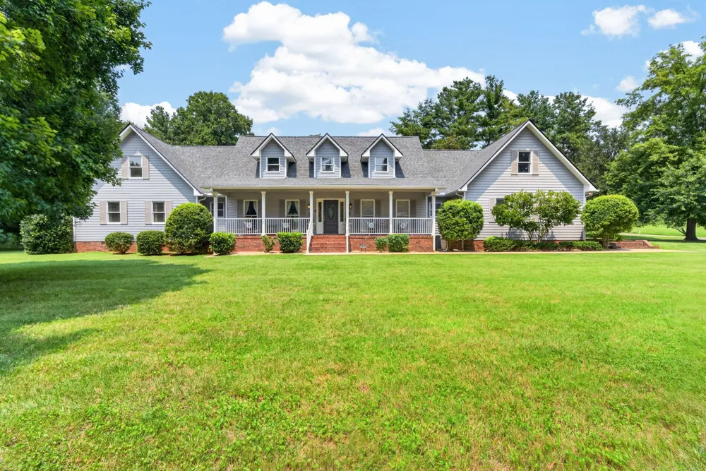 1401 Denny Rd Cookeville, TN 38506