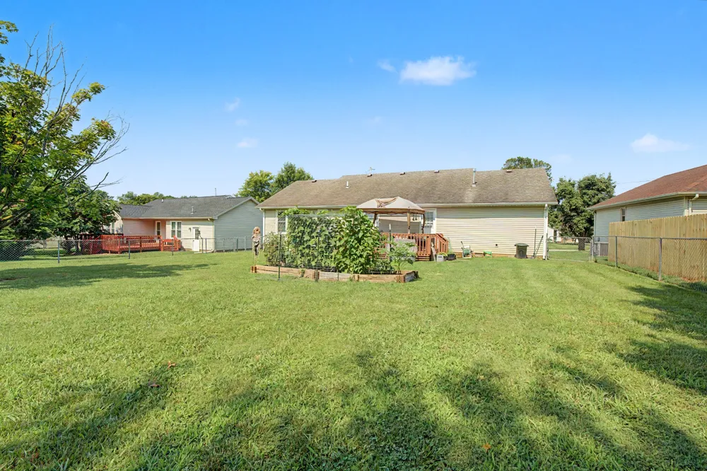 583 Winchester Dr Hopkinsville, KY 42240
