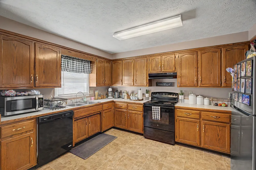 583 Winchester Dr Hopkinsville, KY 42240