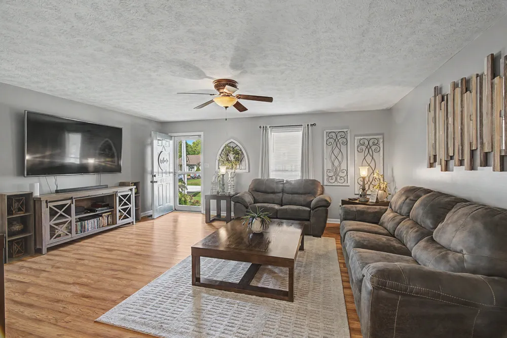 583 Winchester Dr Hopkinsville, KY 42240