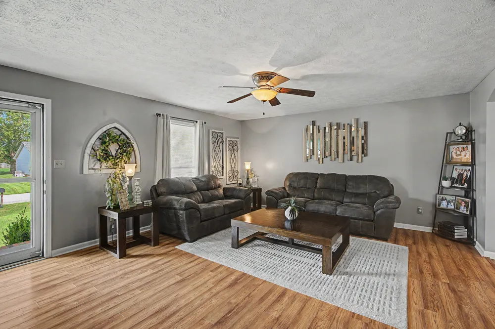 583 Winchester Dr Hopkinsville, KY 42240