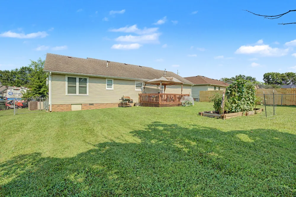 583 Winchester Dr Hopkinsville, KY 42240