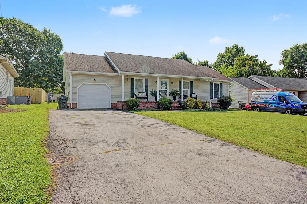 583 Winchester Dr Hopkinsville, KY 42240