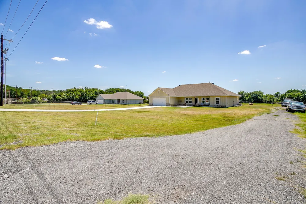 4930 Midway Road Weatherford, TX 76085