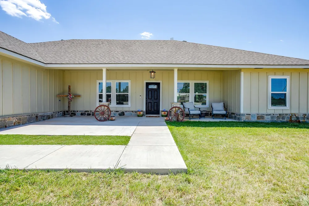 4930 Midway Road Weatherford, TX 76085