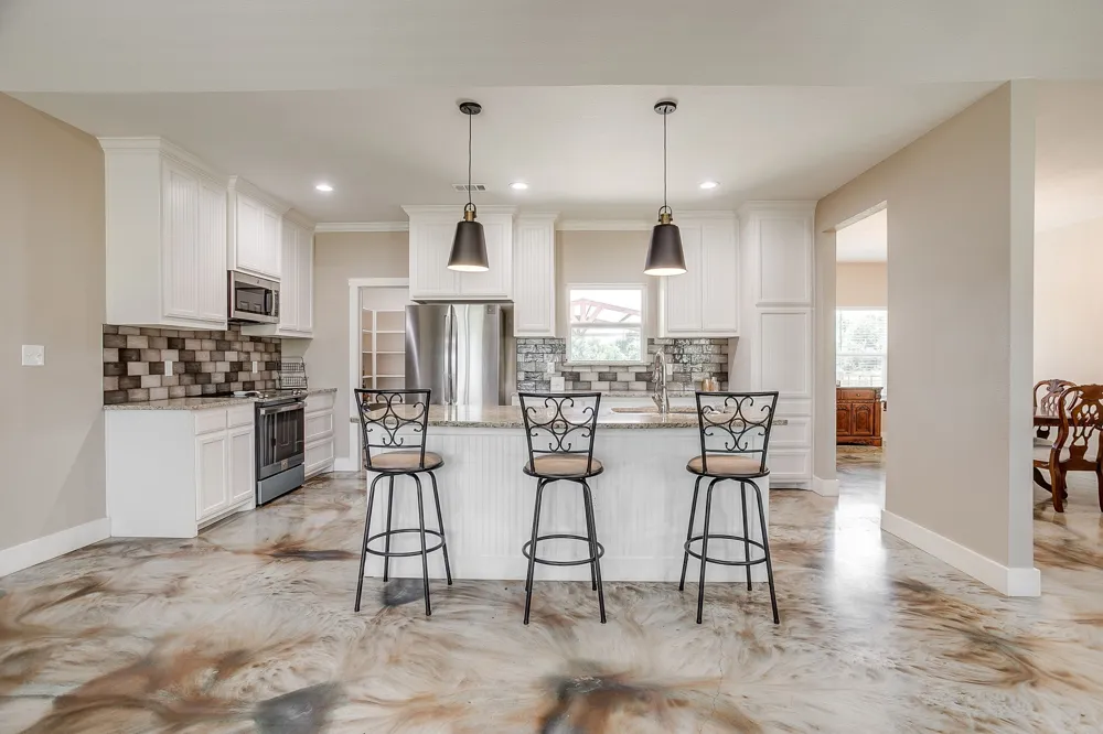 4930 Midway Road Weatherford, TX 76085