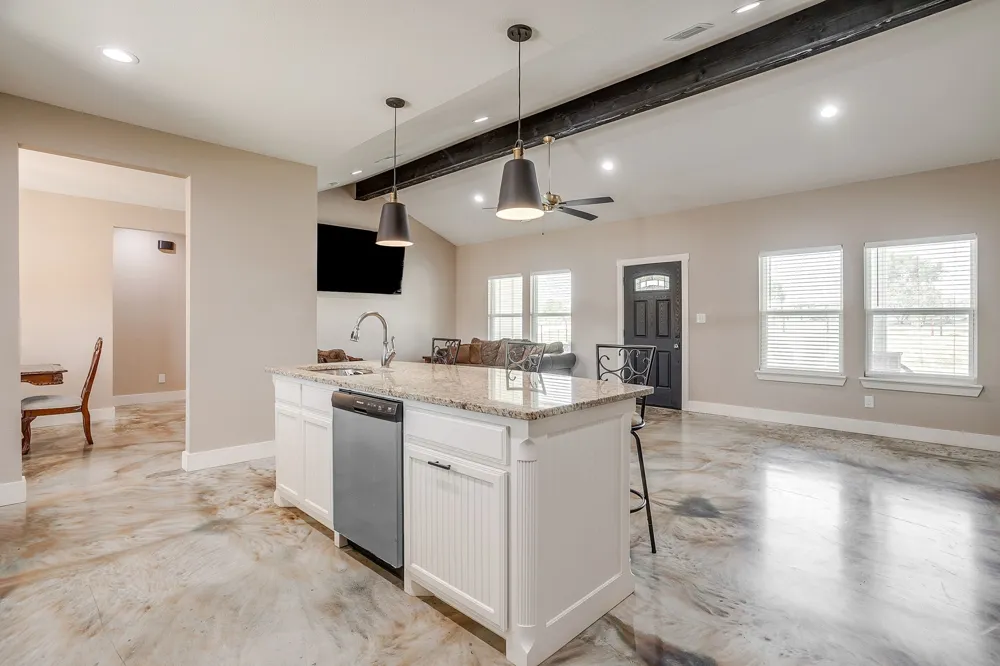 4930 Midway Road Weatherford, TX 76085