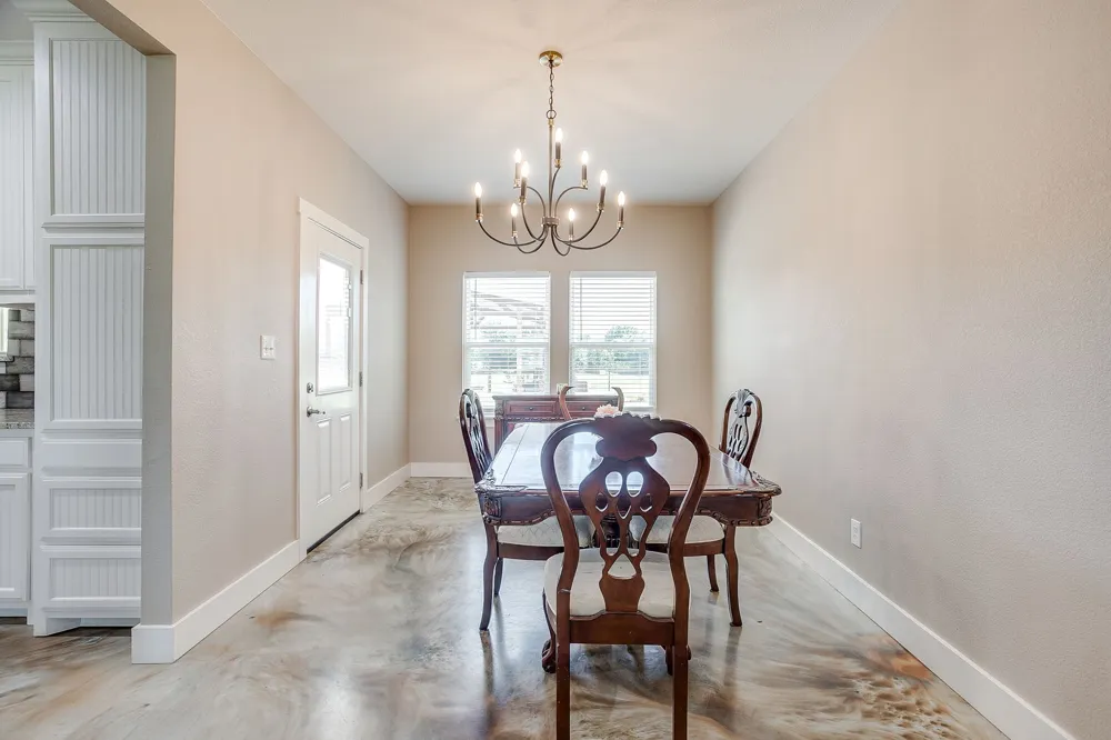 4930 Midway Road Weatherford, TX 76085