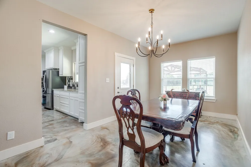 4930 Midway Road Weatherford, TX 76085