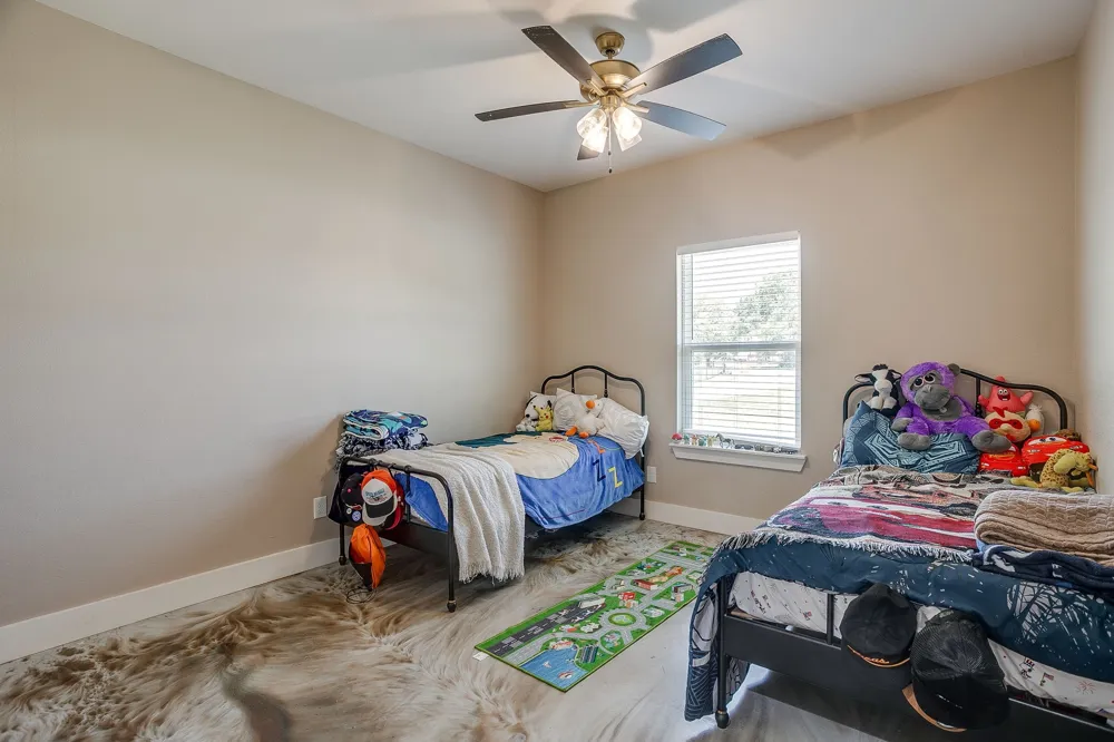 4930 Midway Road Weatherford, TX 76085