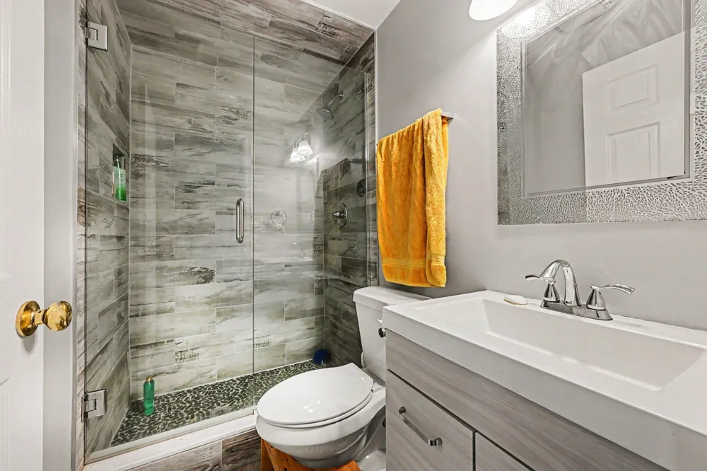 1560 Chanticlair Circle Wixom, MI 48393